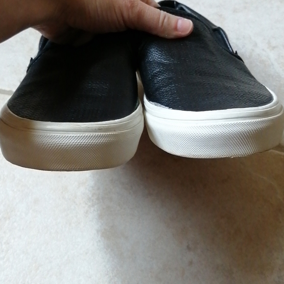 VANS Off the Wall Black Slip Ons Size 8 - Picture 9 of 15